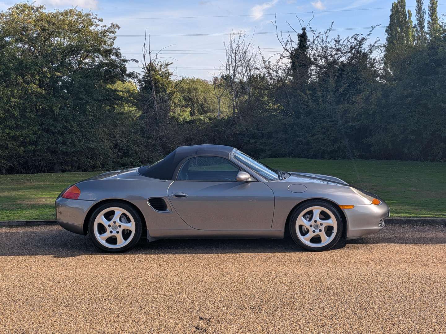 <p>2002 PORSCHE BOXSTER 2.7</p>
