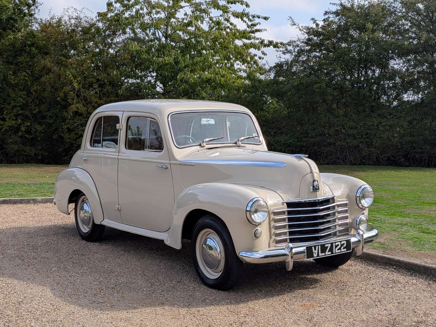 <p>1950 VAUXHALL VELOX</p>