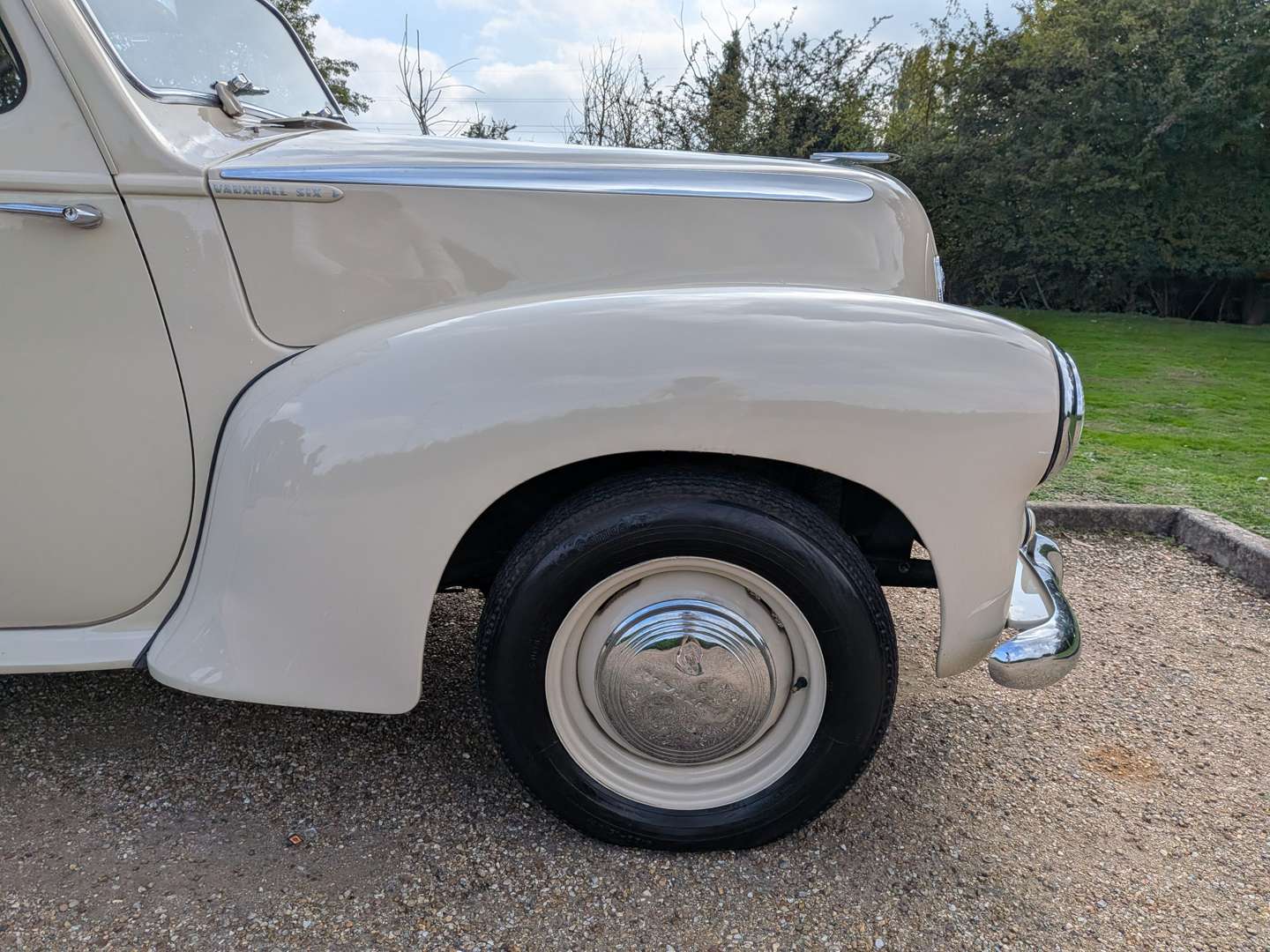 <p>1950 VAUXHALL VELOX</p>