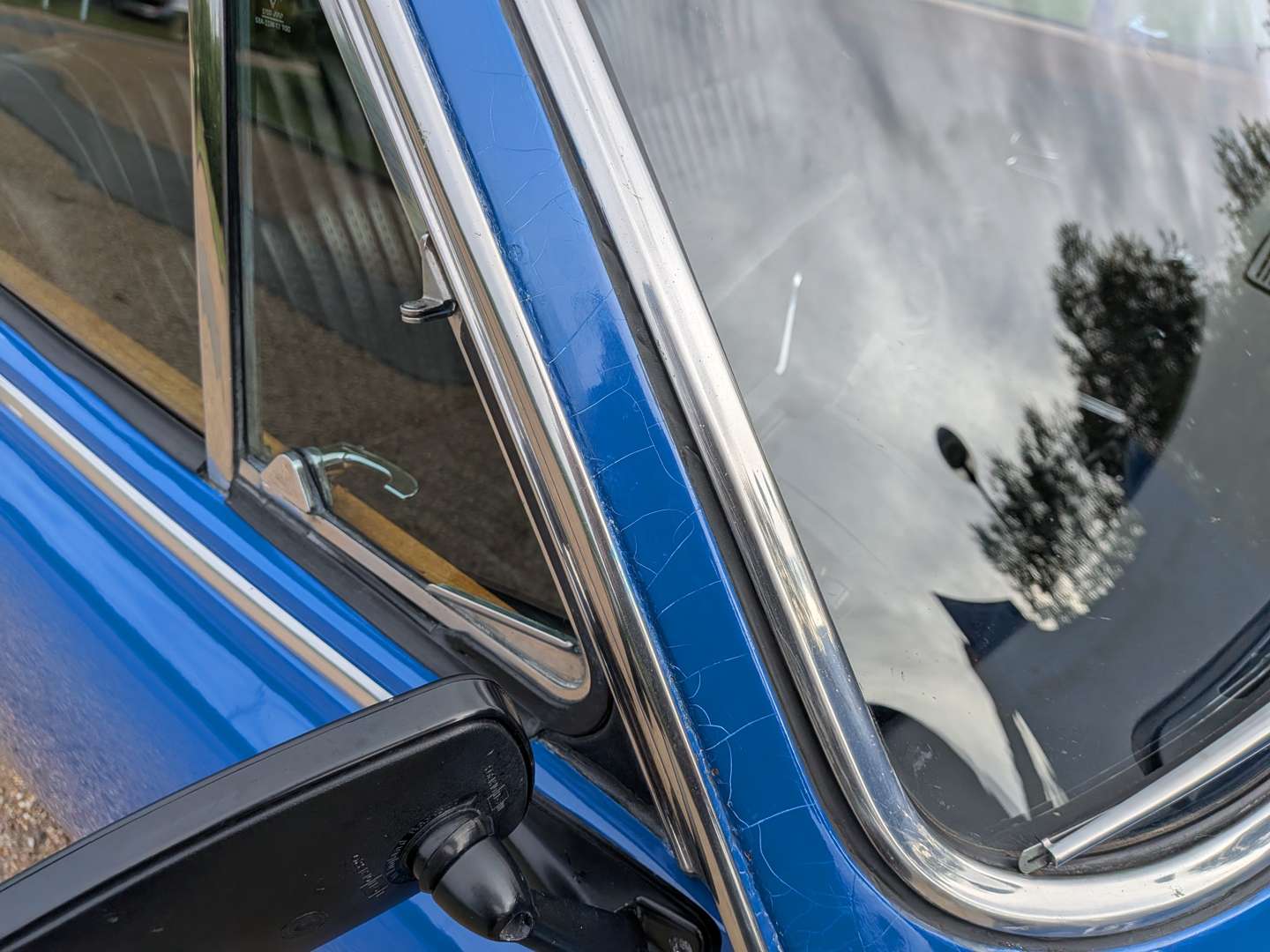<p>1977 TRIUMPH 2500S</p>