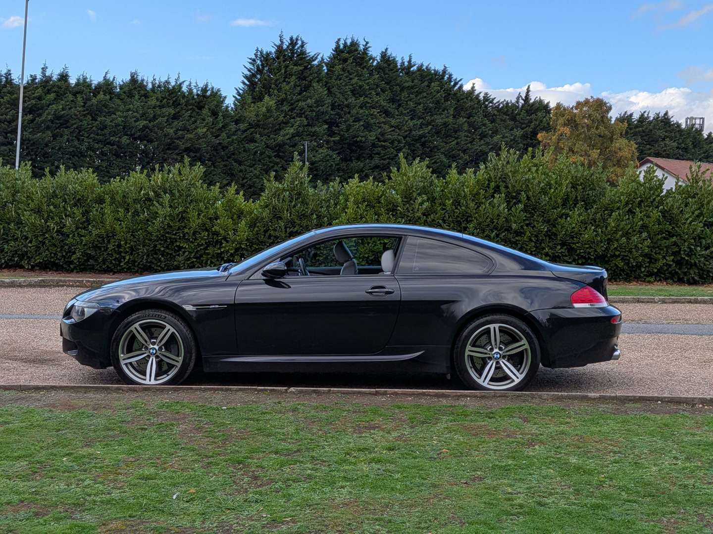 <p>2005 BMW E63 M6 MANUAL</p>