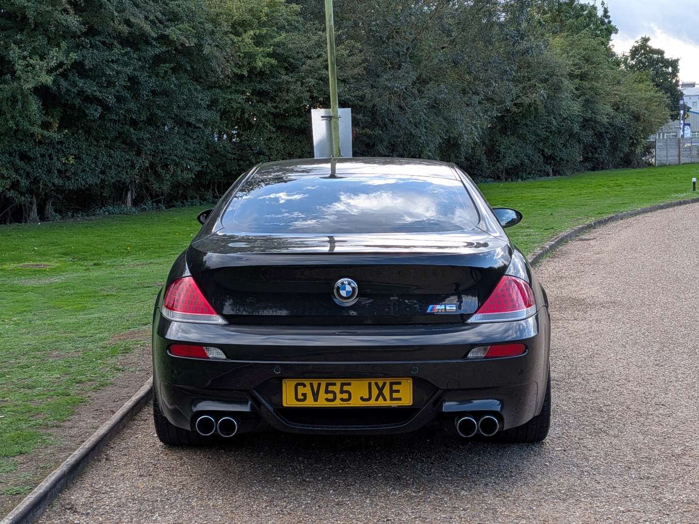 <p>2005 BMW E63 M6 MANUAL</p>