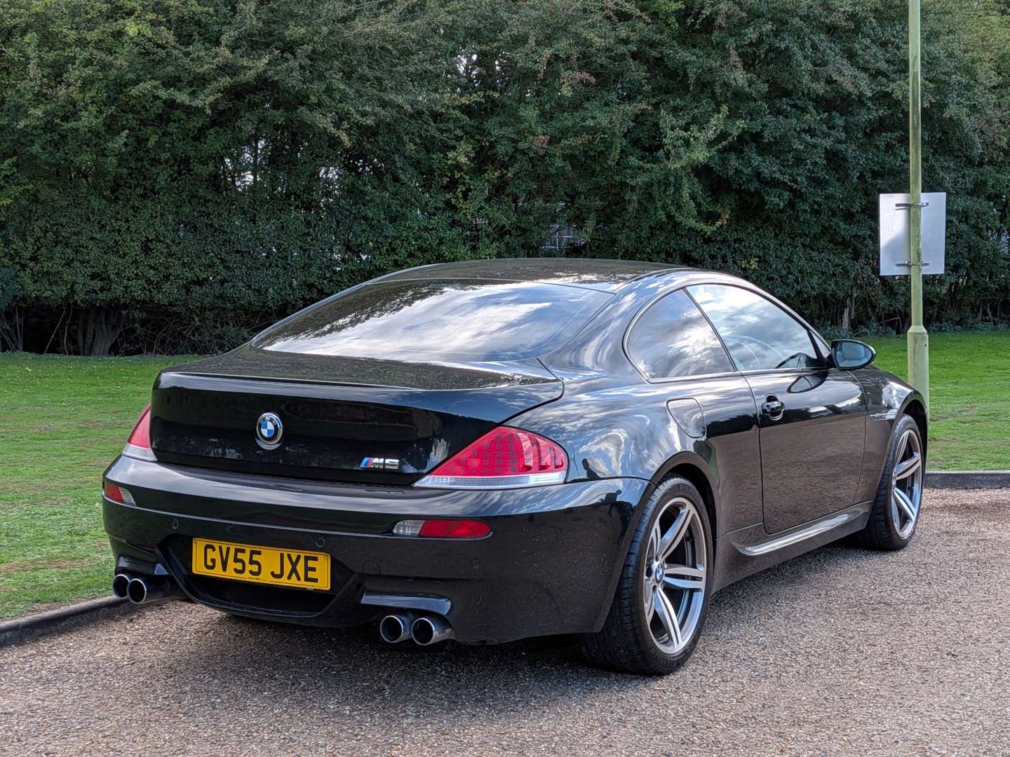 <p>2005 BMW E63 M6 MANUAL</p>