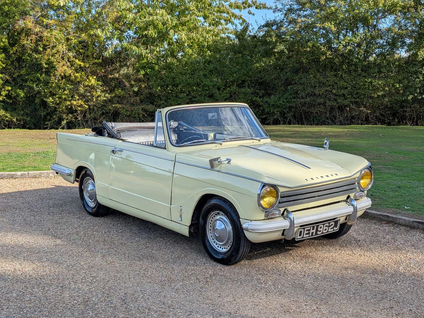 <p>1970 TRIUMPH HERALD 13/60 CONVERTIBLE</p>