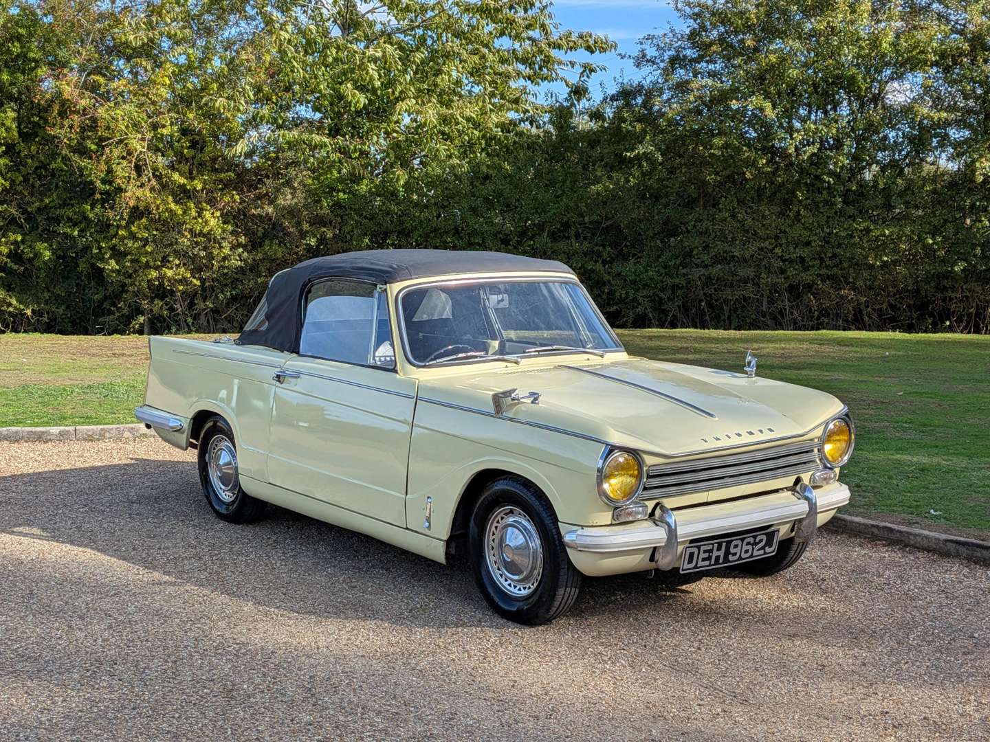 <p>1970 TRIUMPH HERALD 13/60 CONVERTIBLE</p>