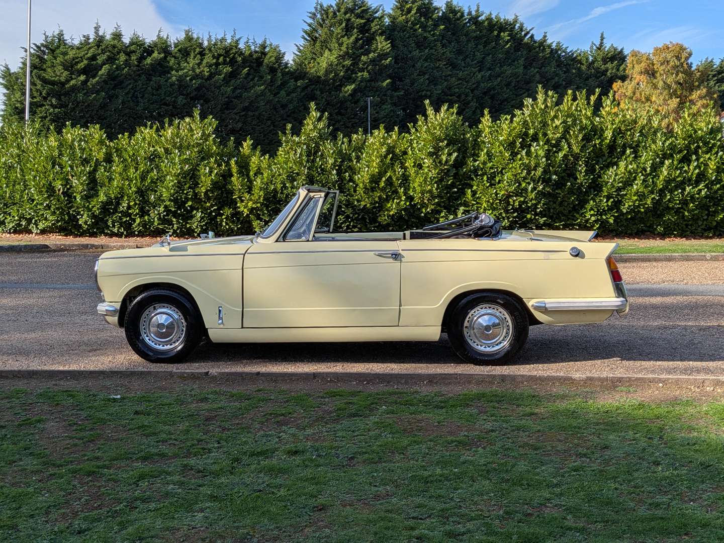 <p>1970 TRIUMPH HERALD 13/60 CONVERTIBLE</p>