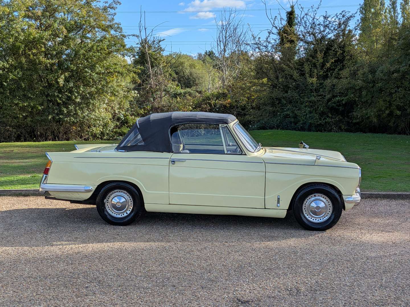 <p>1970 TRIUMPH HERALD 13/60 CONVERTIBLE</p>