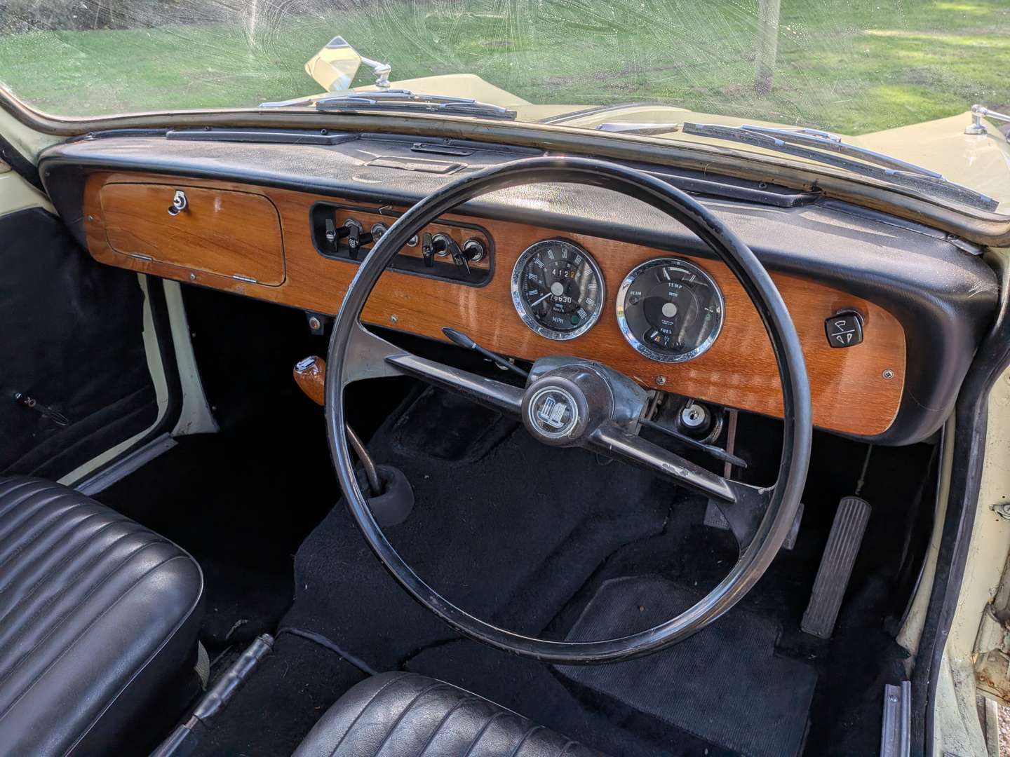 <p>1970 TRIUMPH HERALD 13/60 CONVERTIBLE</p>
