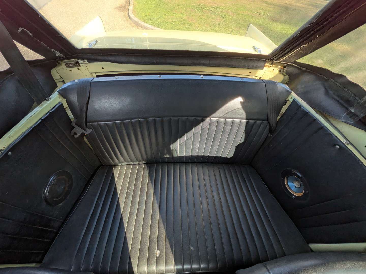 <p>1970 TRIUMPH HERALD 13/60 CONVERTIBLE</p>