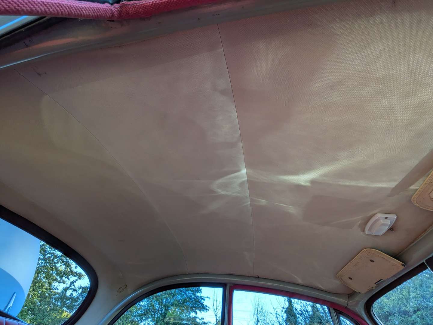 <p>1958 MORRIS MINOR</p>