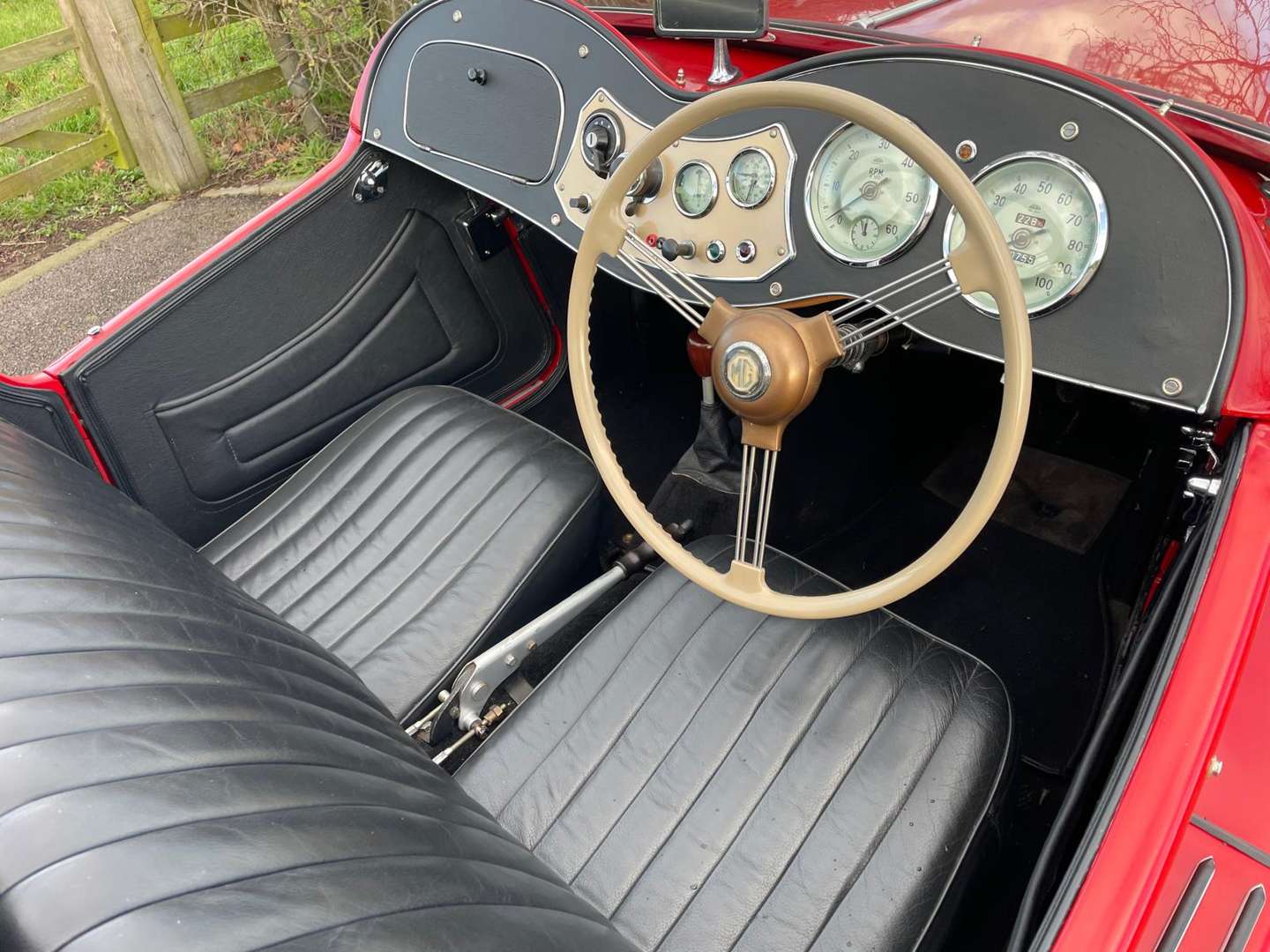 <p>1952 MG TD</p>