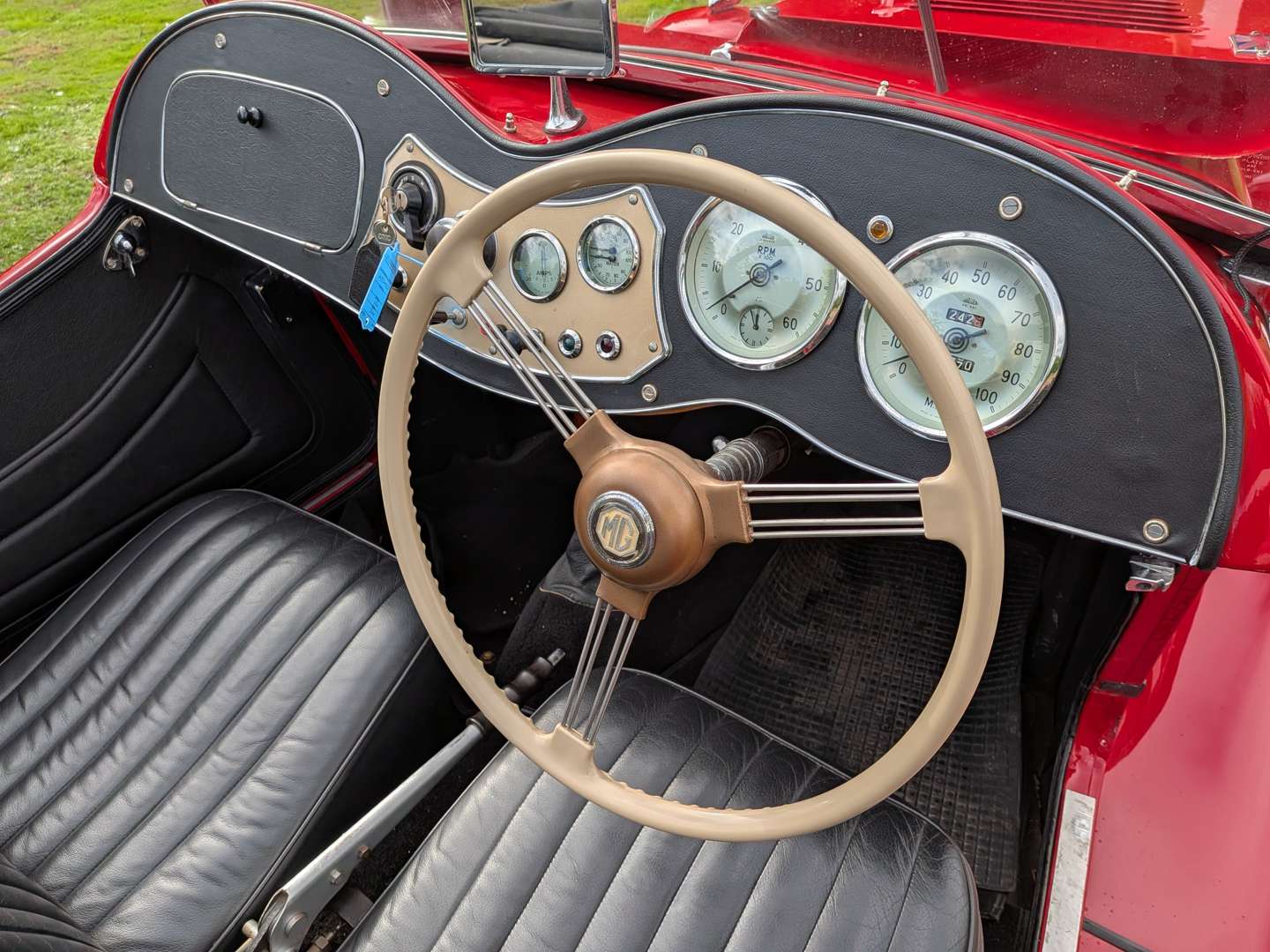 <p>1952 MG TD</p>