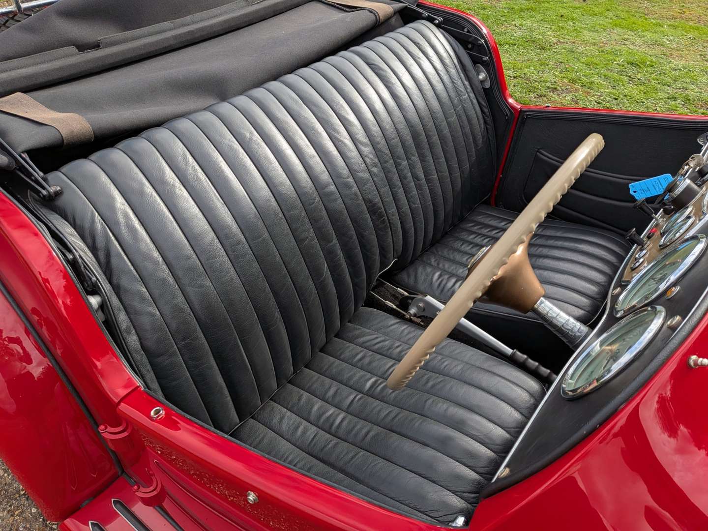 <p>1952 MG TD</p>