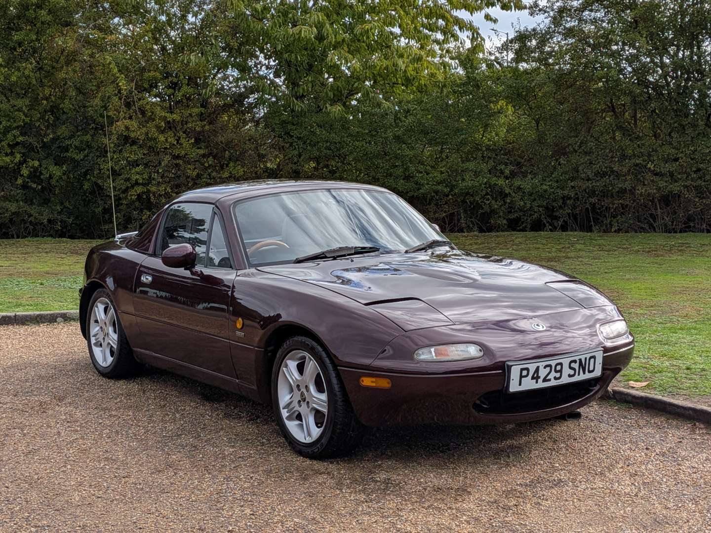 <p>1996 MAZDA MX-5 MERLOT</p>