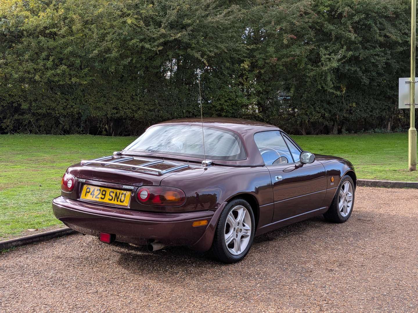 <p>1996 MAZDA MX-5 MERLOT</p>