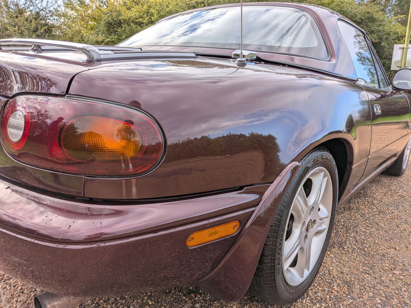 <p>1996 MAZDA MX-5 MERLOT</p>