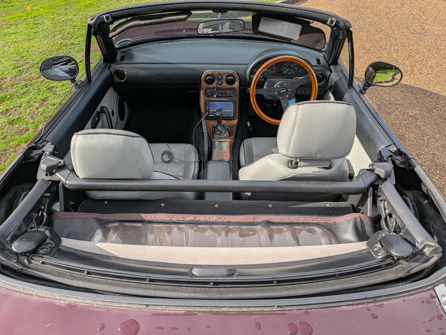 <p>1996 MAZDA MX-5 MERLOT</p>