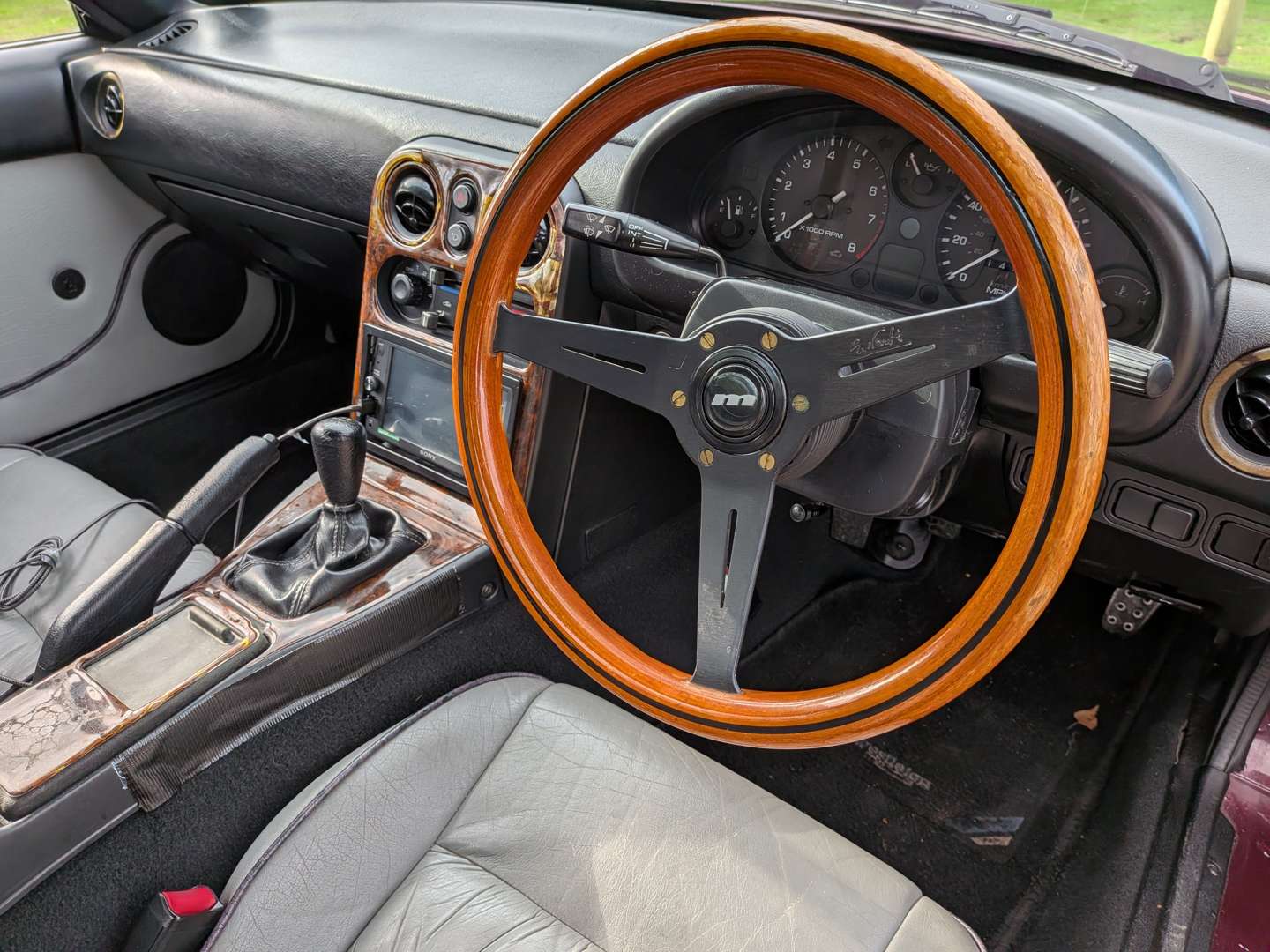 <p>1996 MAZDA MX-5 MERLOT</p>