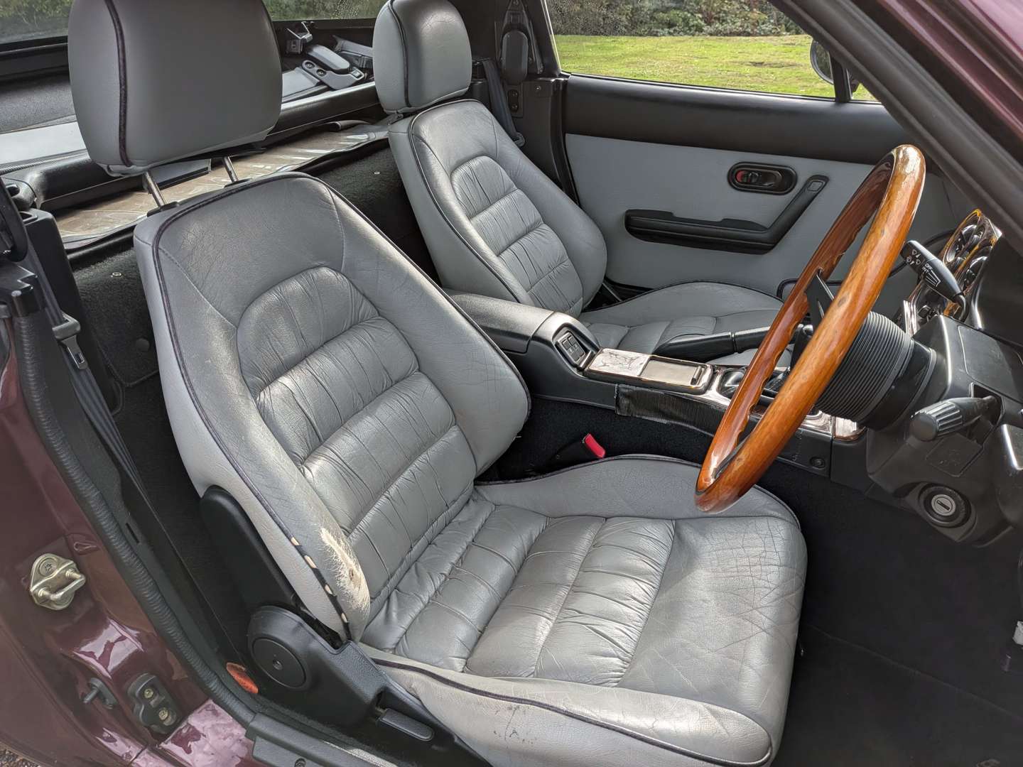 <p>1996 MAZDA MX-5 MERLOT</p>