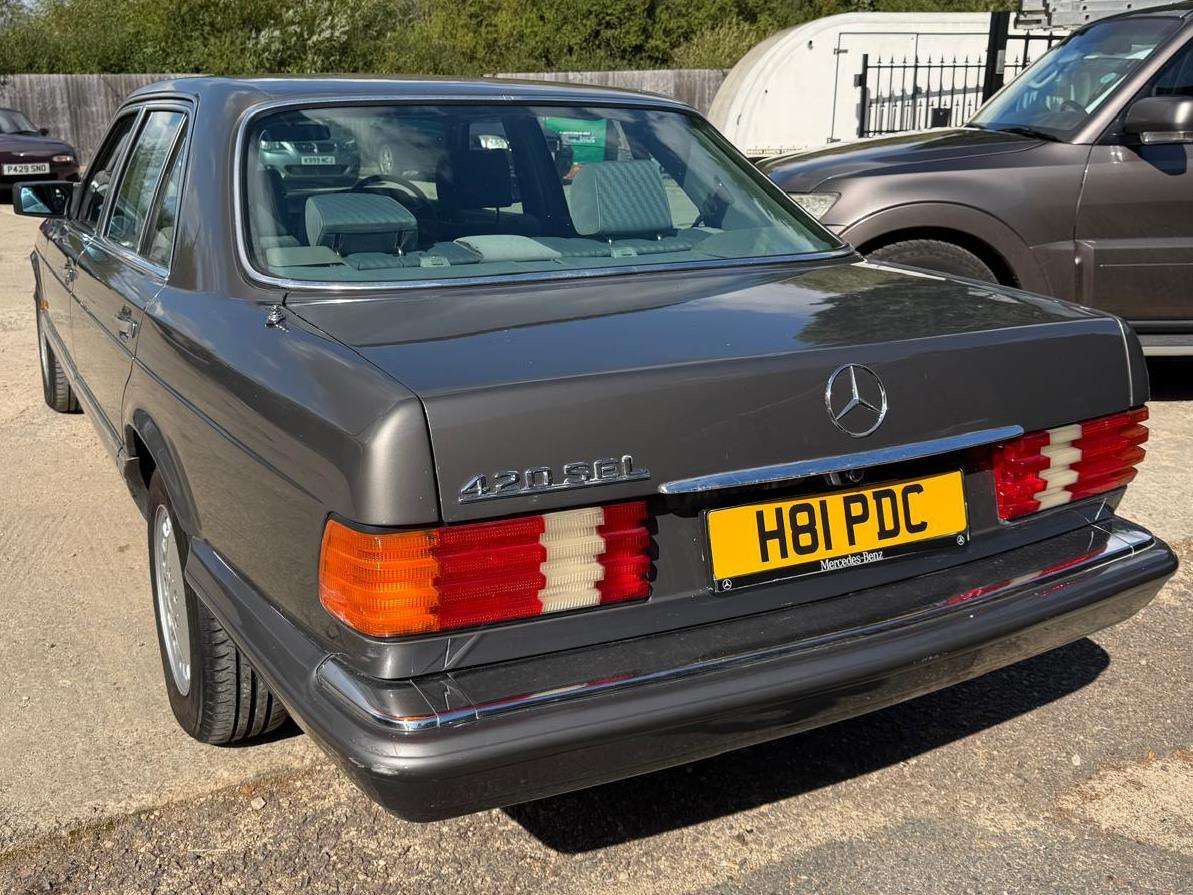 <p>1991 MERCEDES 420SEL W126 AUTO</p>