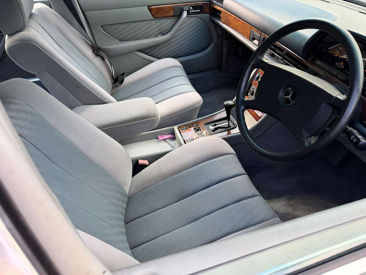 <p>1991 MERCEDES 420SEL W126 AUTO</p>