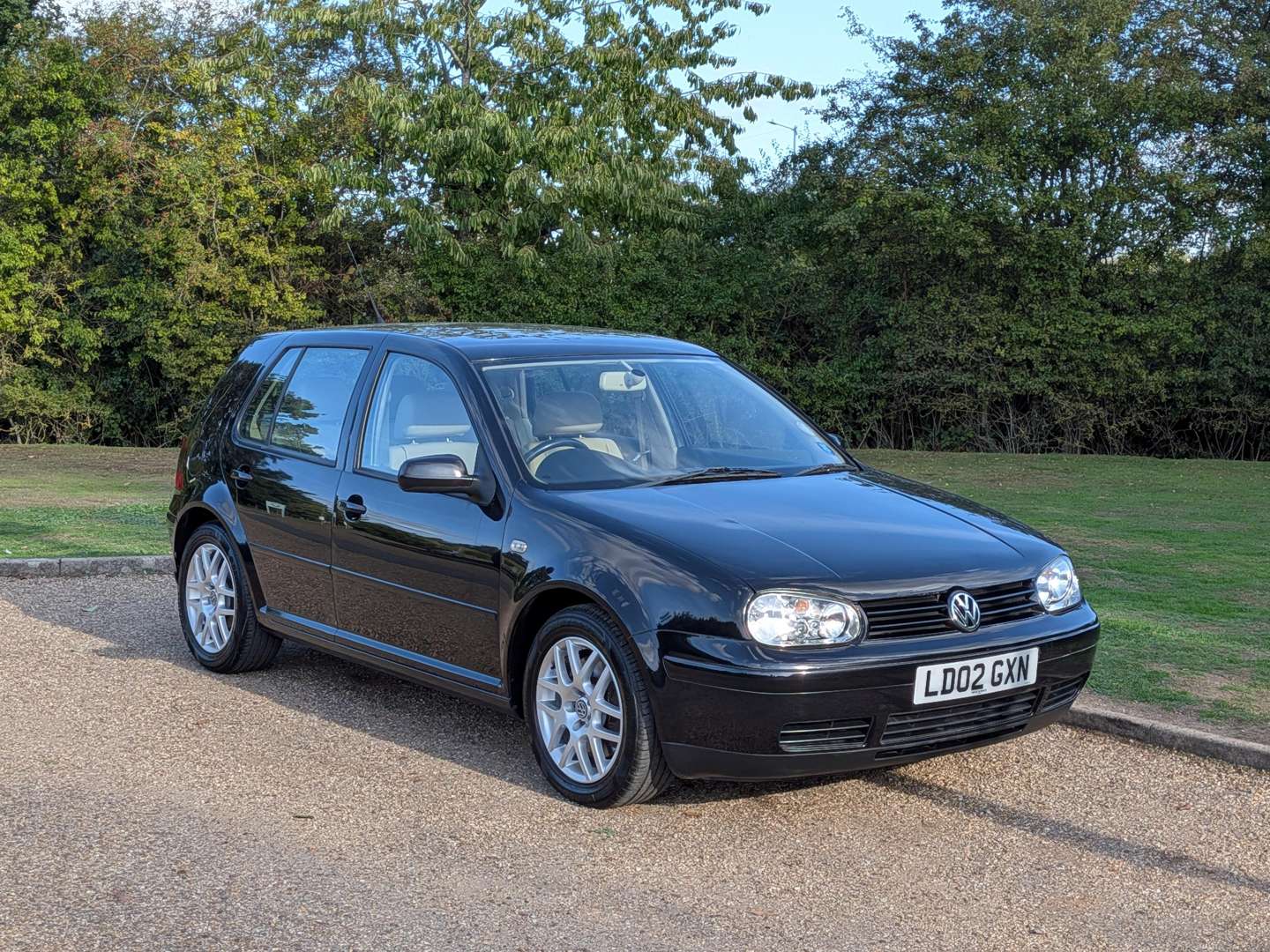 <p>2002 VW GOLF V5 AUTO</p>
