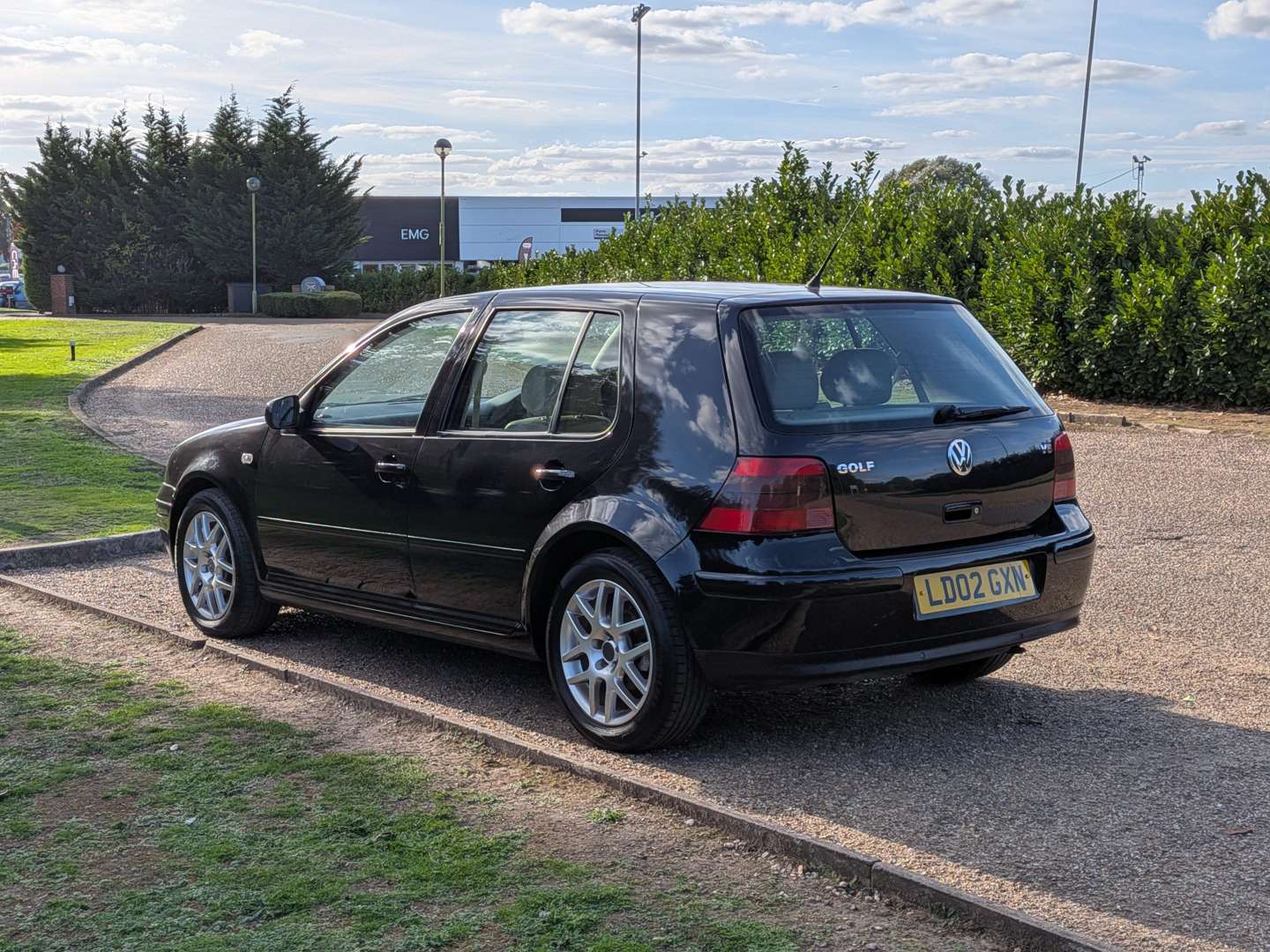 <p>2002 VW GOLF V5 AUTO</p>