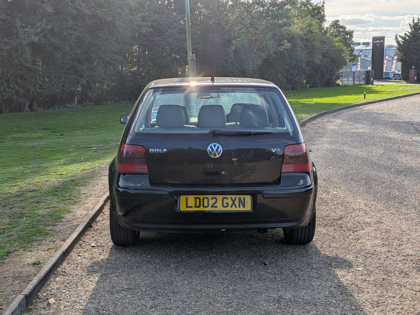 <p>2002 VW GOLF V5 AUTO</p>