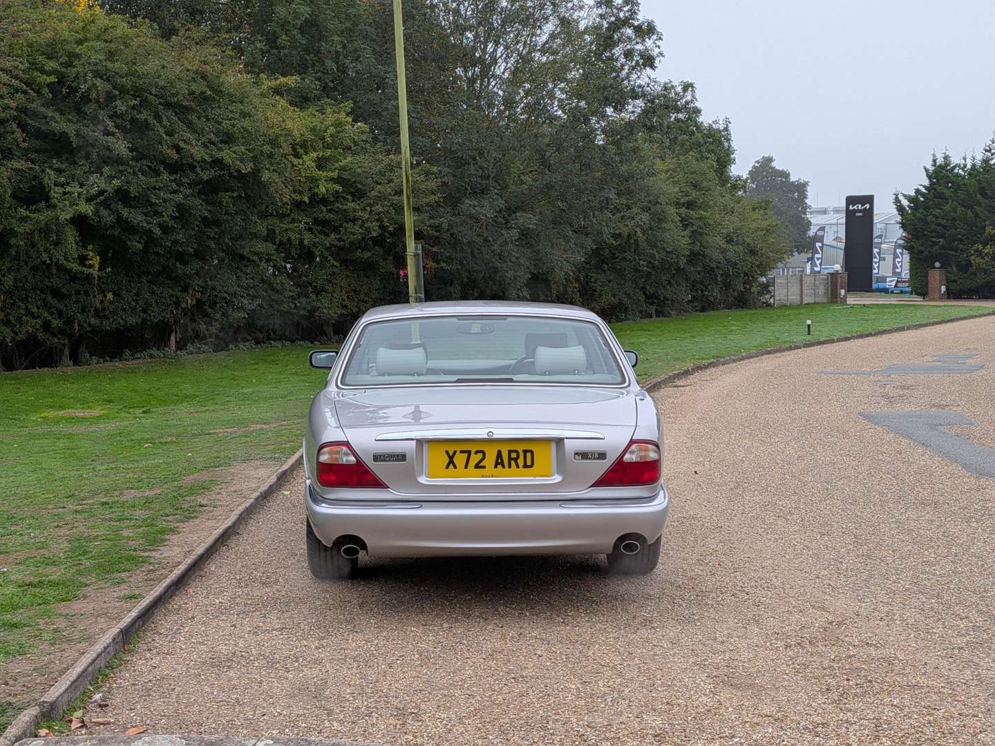 <p>2000 JAGUAR XJ8 AUTO</p>