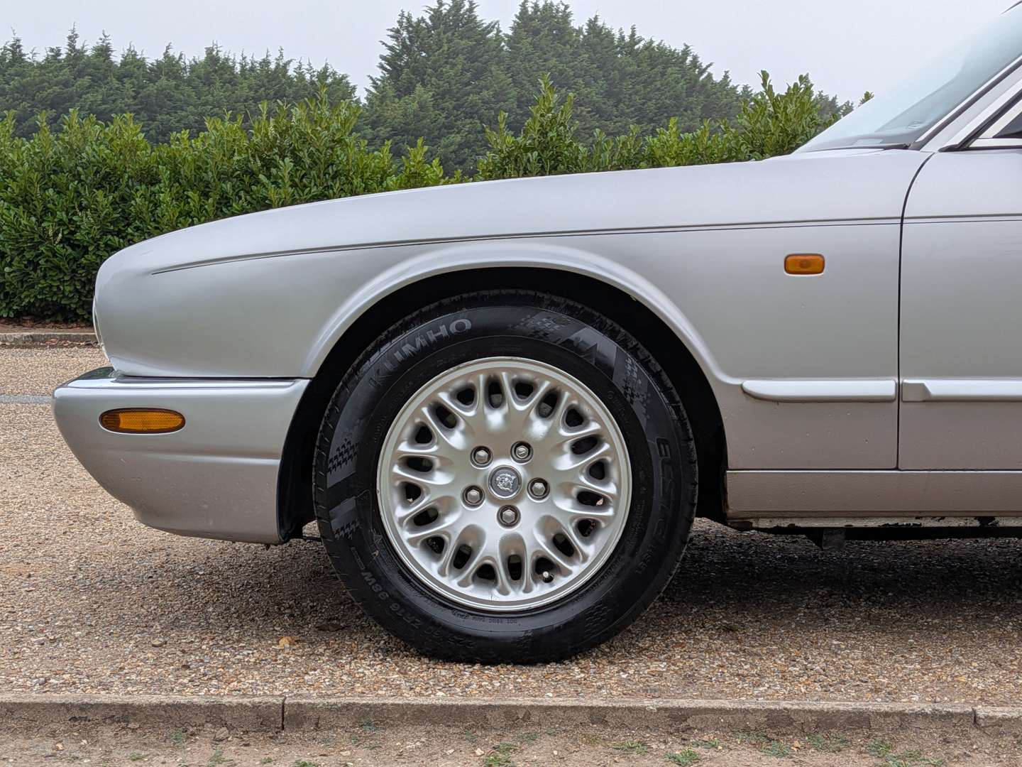 <p>2000 JAGUAR XJ8 AUTO</p>