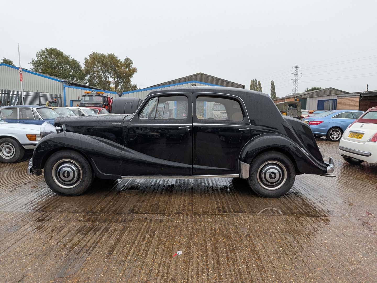 <p>1952 AUSTIN SHEERLINE</p>