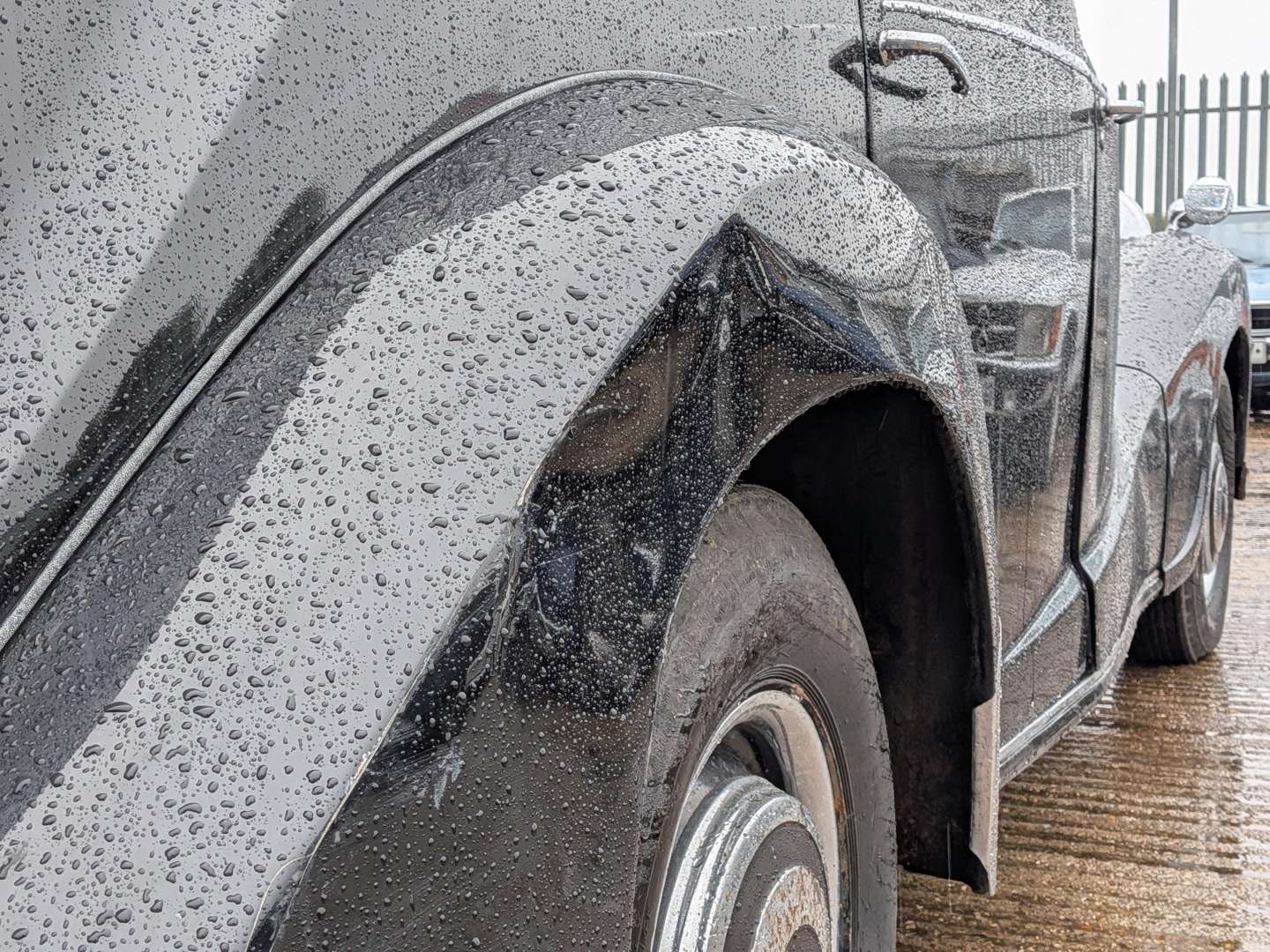 <p>1952 AUSTIN SHEERLINE</p>