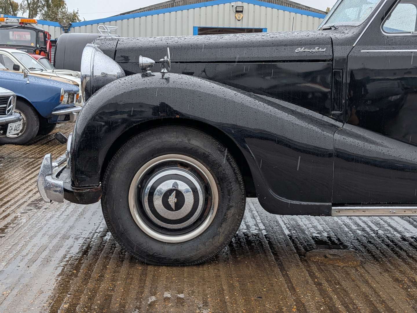 <p>1952 AUSTIN SHEERLINE</p>