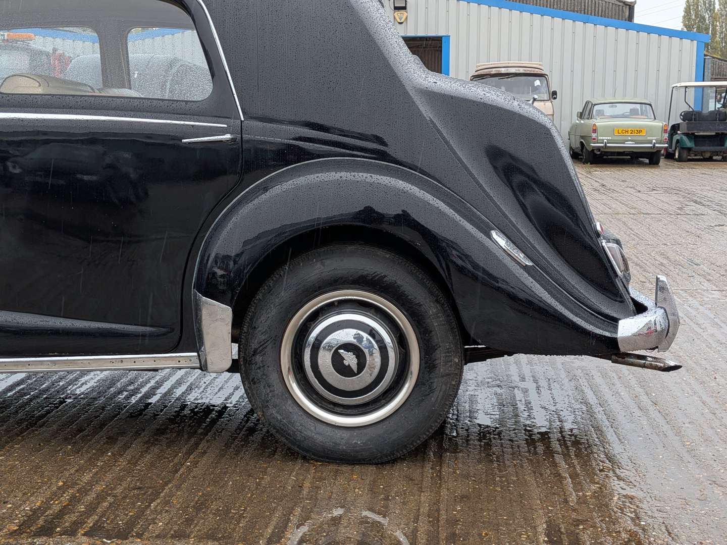 <p>1952 AUSTIN SHEERLINE</p>