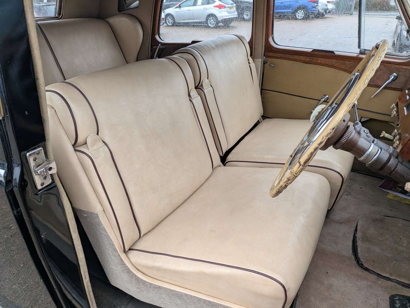 <p>1952 AUSTIN SHEERLINE</p>