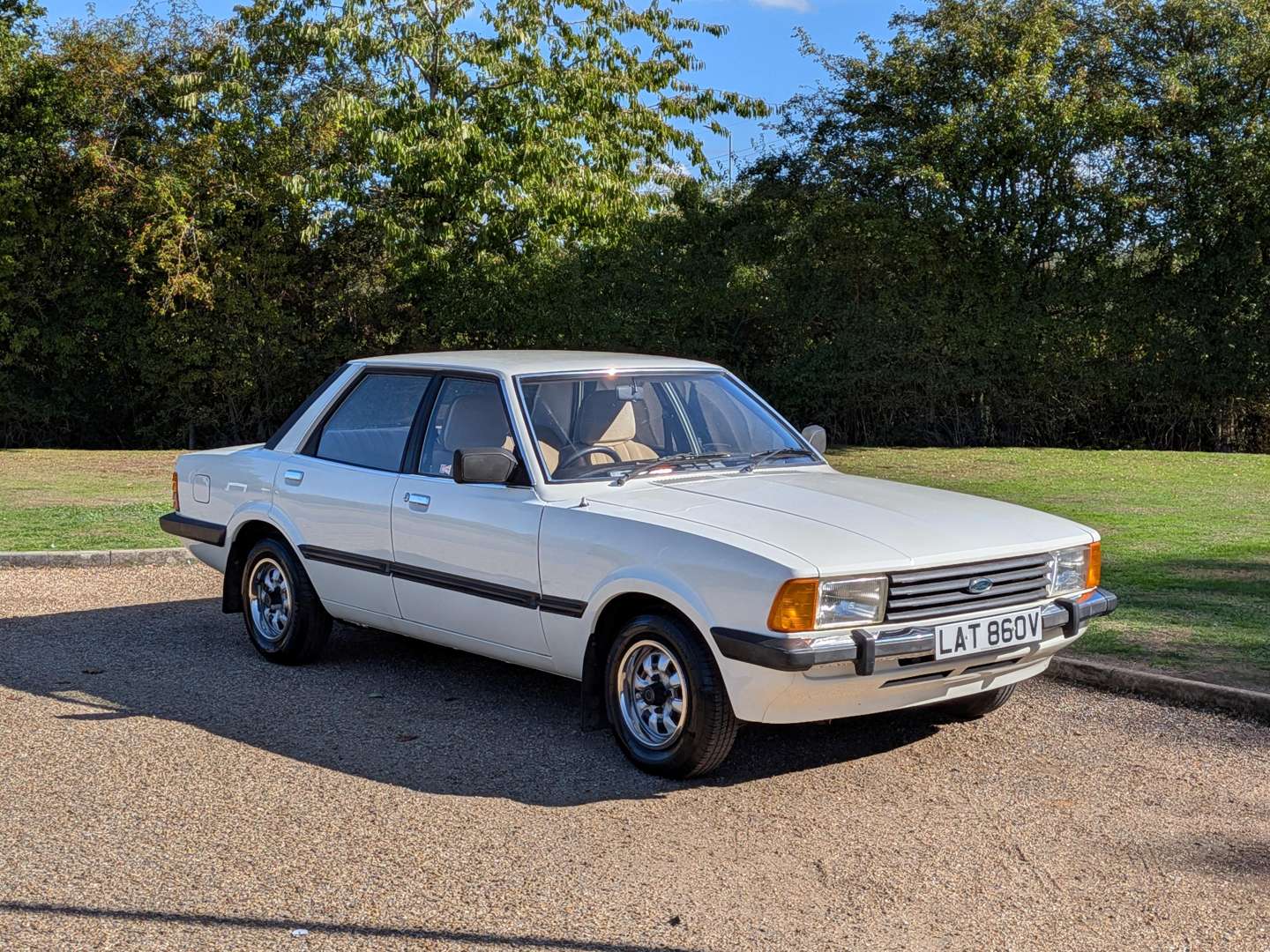 <p>1980 FORD CORTINA GL</p>