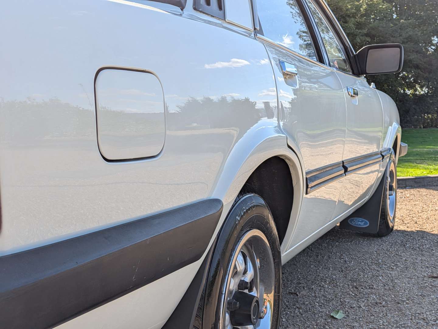 <p>1980 FORD CORTINA GL</p>