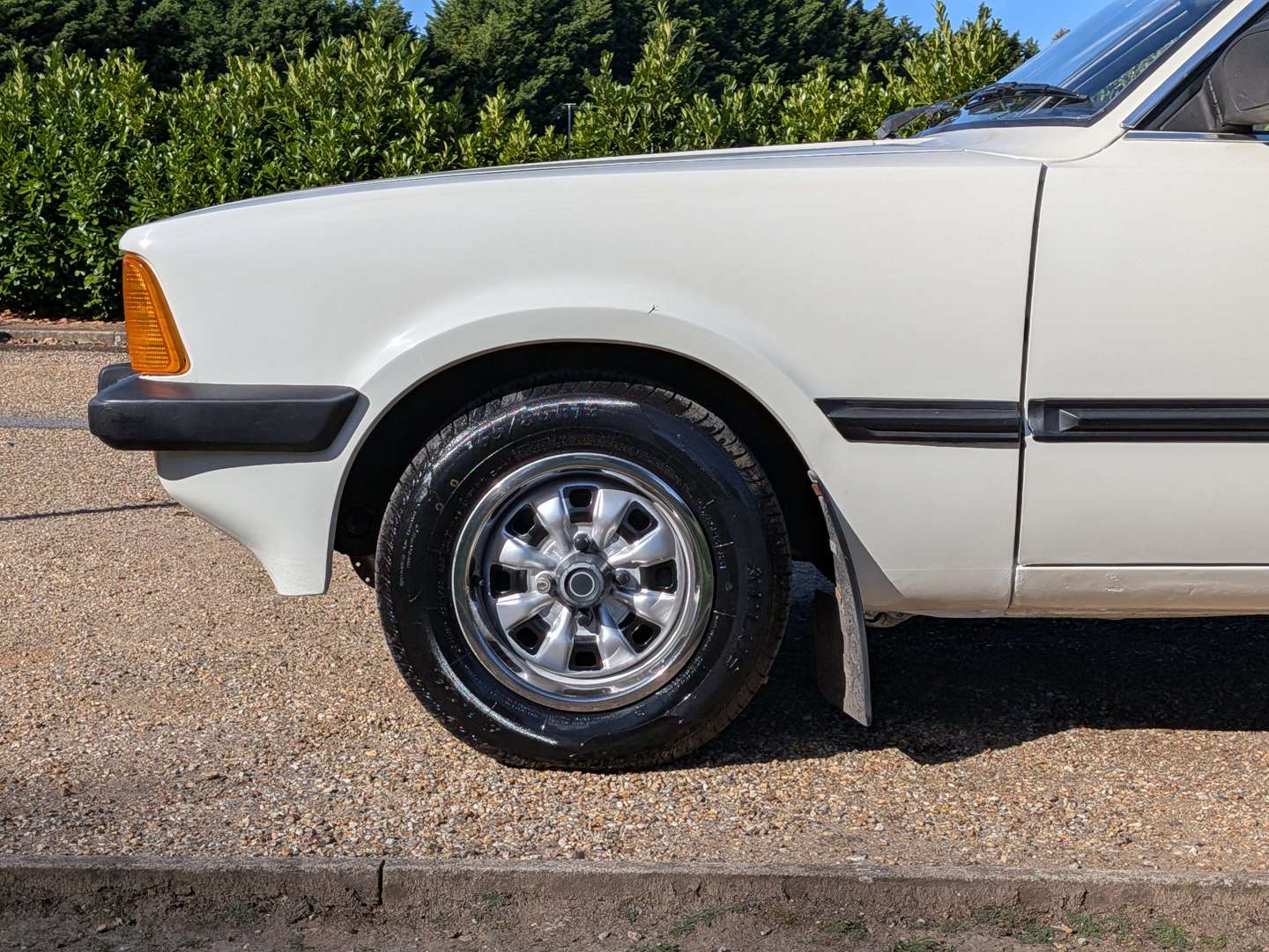 <p>1980 FORD CORTINA GL</p>