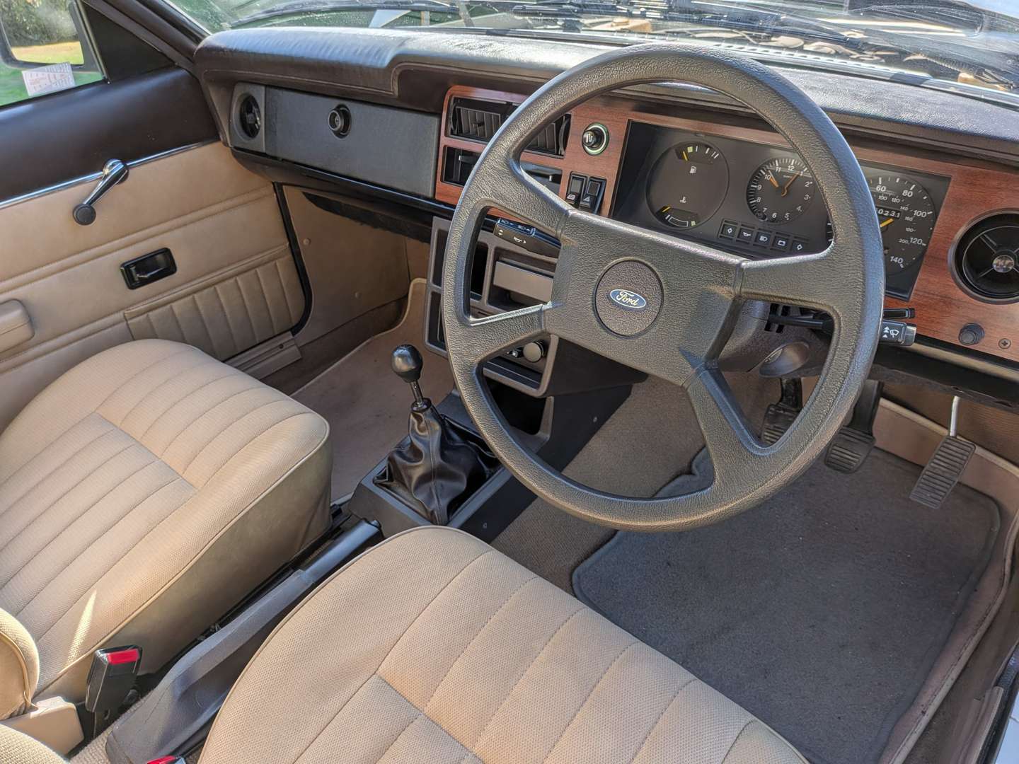 <p>1980 FORD CORTINA GL</p>