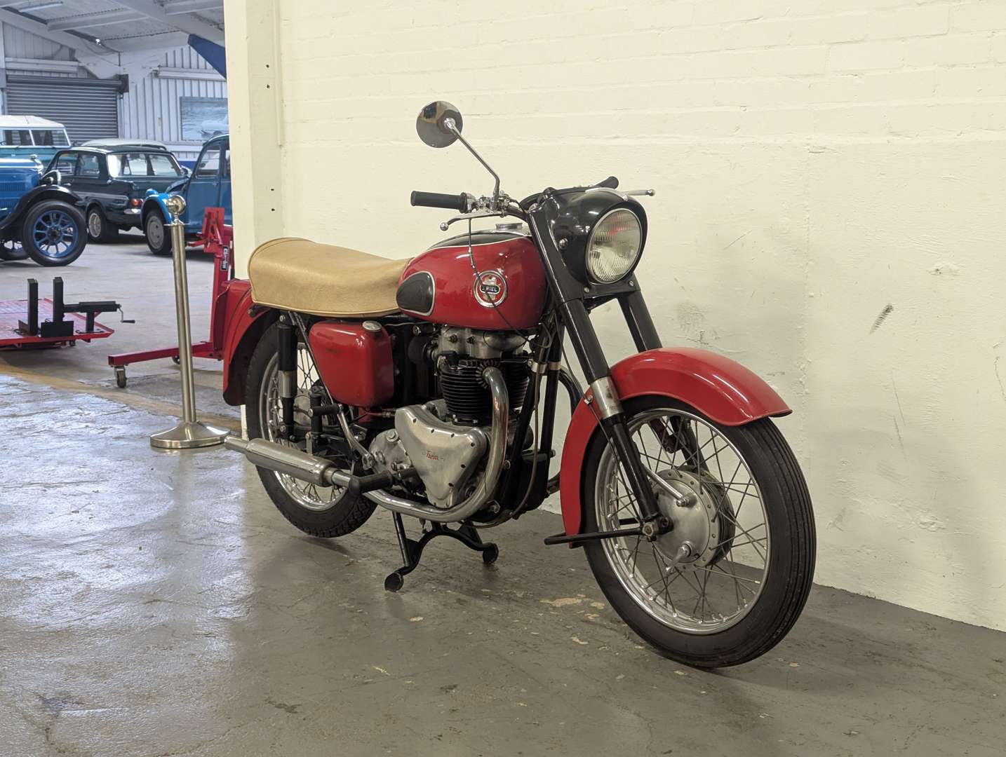 <p>1958 ARIEL HUNTSMASTER</p>