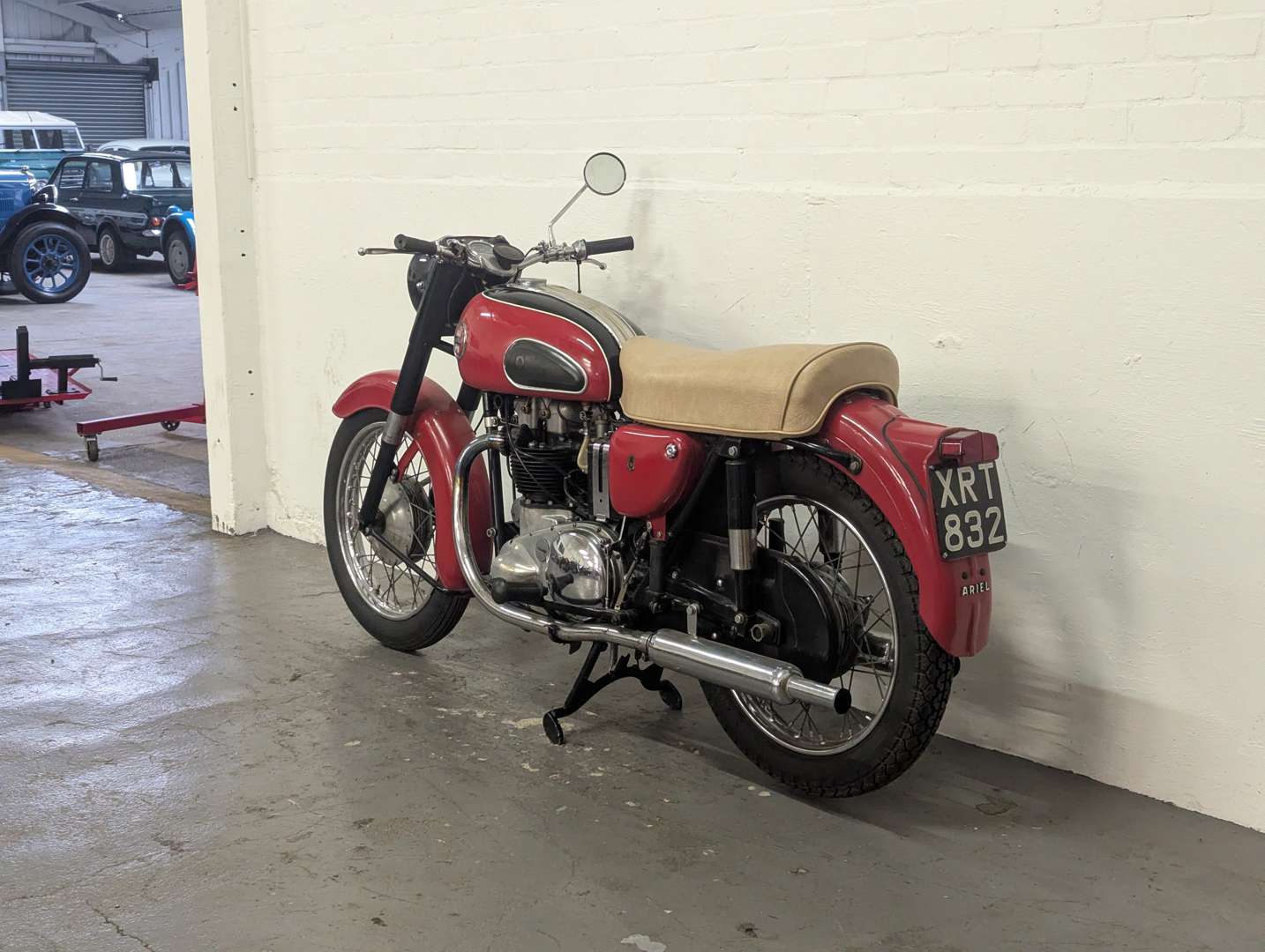 <p>1958 ARIEL HUNTSMASTER</p>