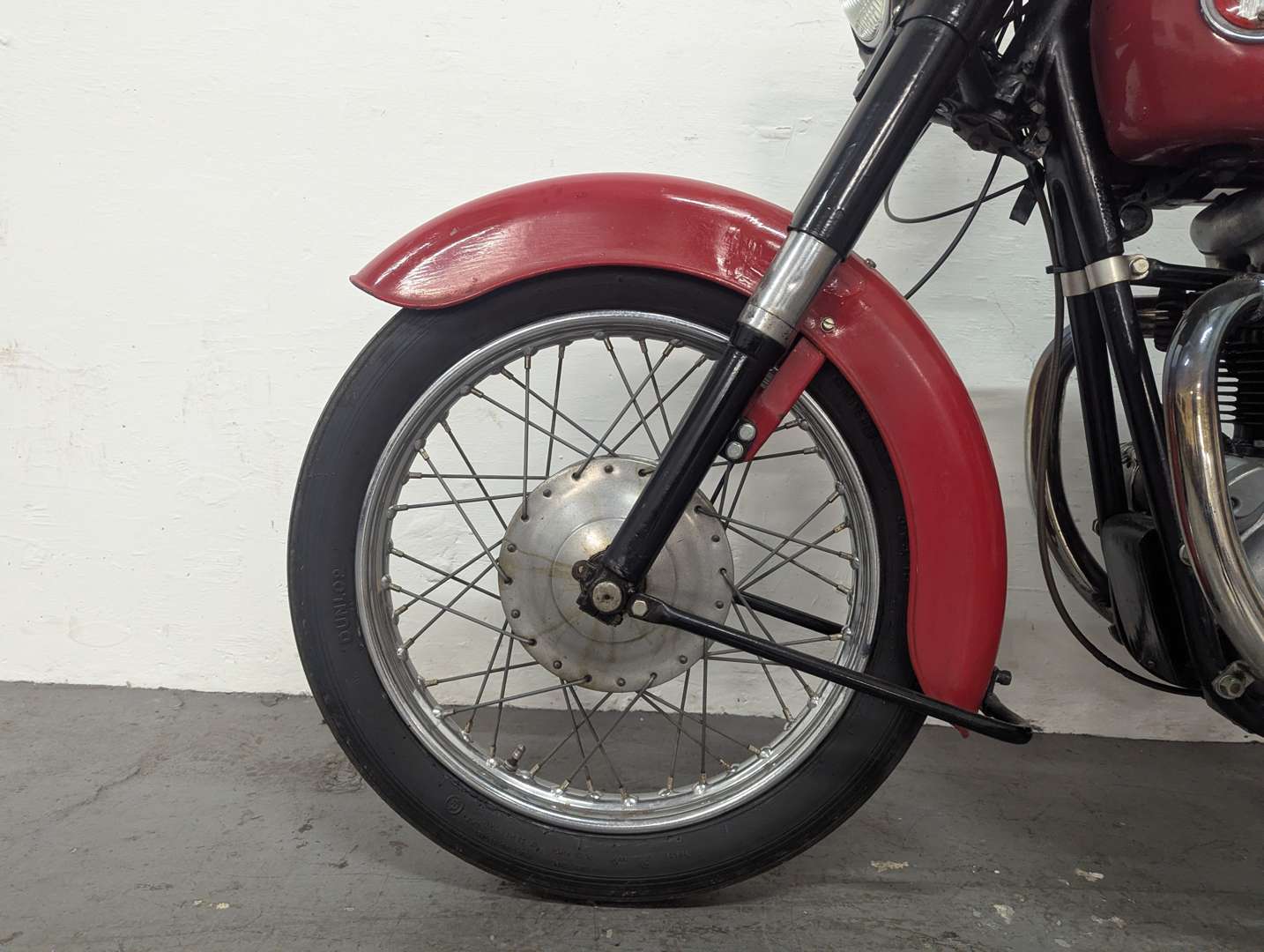 <p>1958 ARIEL HUNTSMASTER</p>