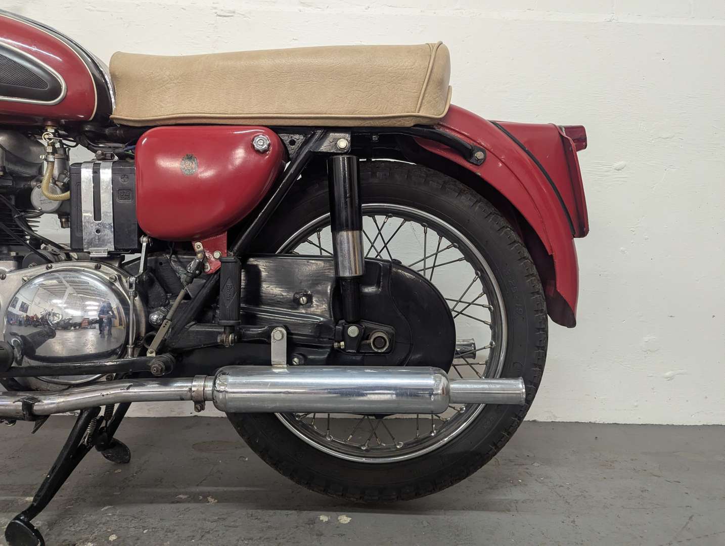 <p>1958 ARIEL HUNTSMASTER</p>
