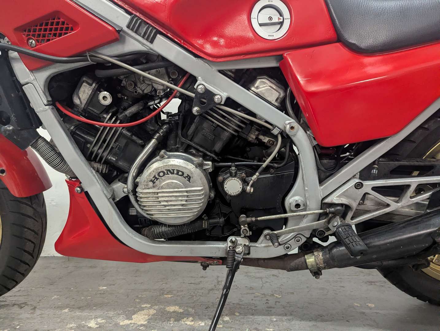 <p>1983 HONDA VF750FD</p>