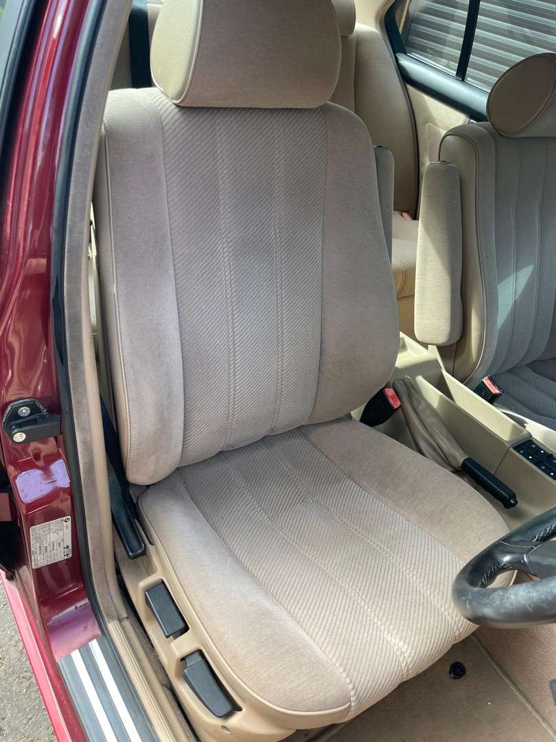 <p>1990 BMW 525 I SE AUTO</p>
