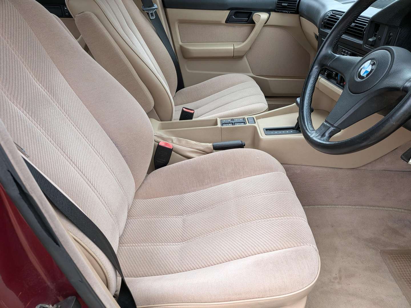<p>1990 BMW E34 525 I SE AUTO</p>