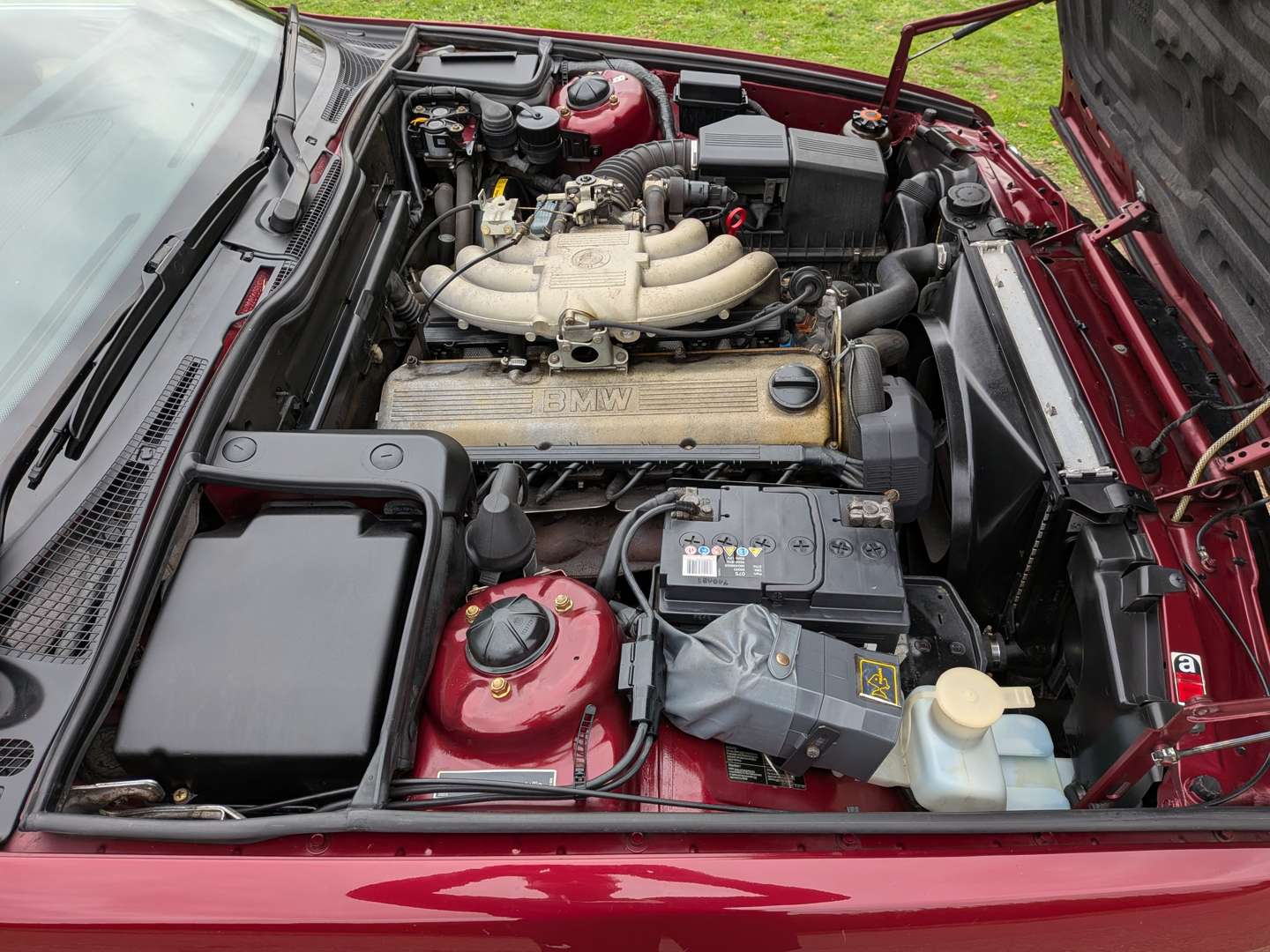 <p>1990 BMW E34 525 I SE AUTO</p>