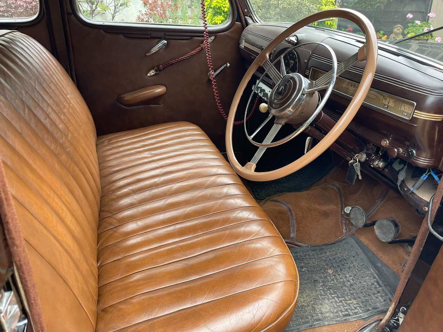 <p>1951 FORD V8 PILOT</p>