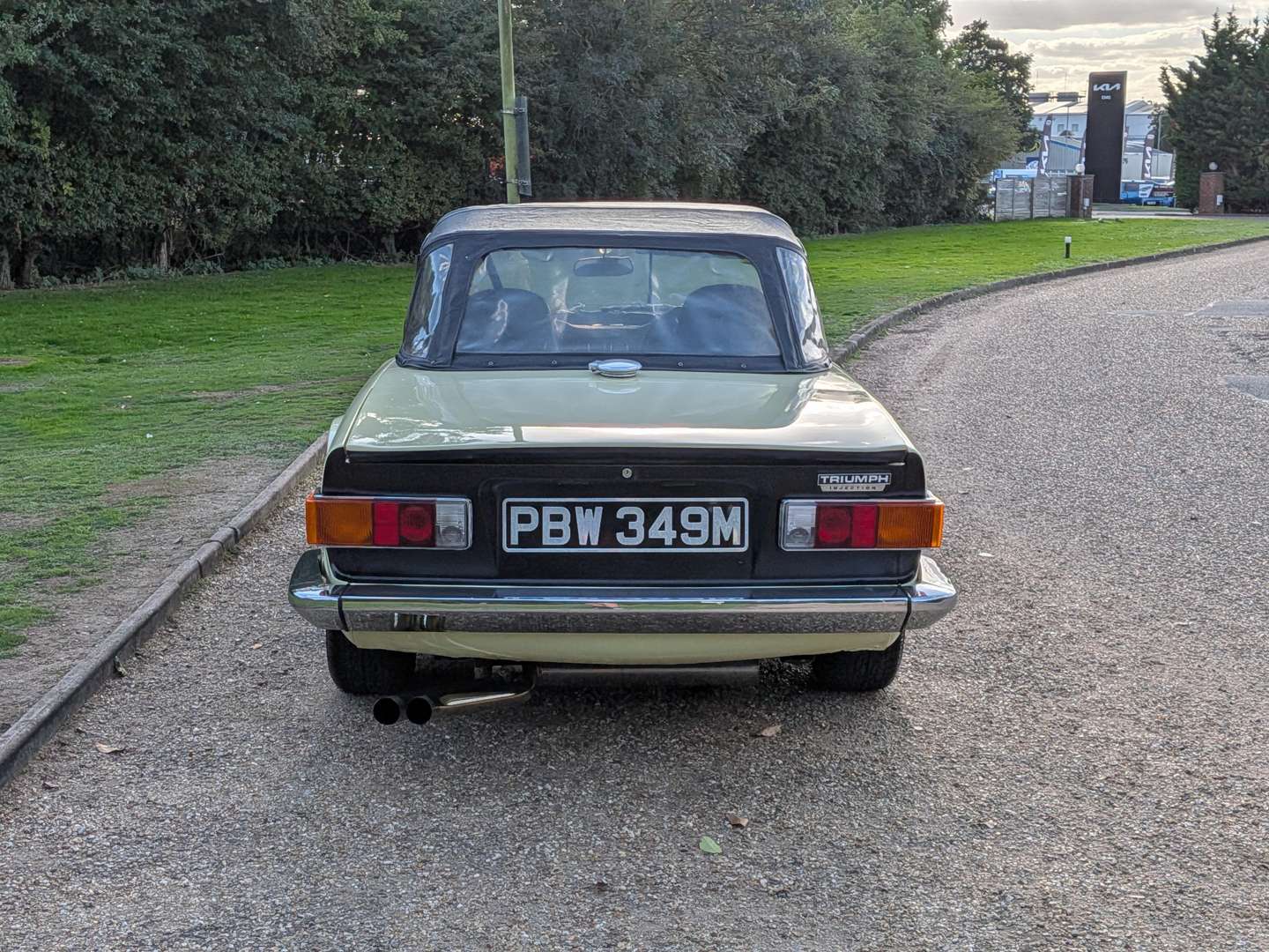 <p>1974 TRIUMPH TR6</p>