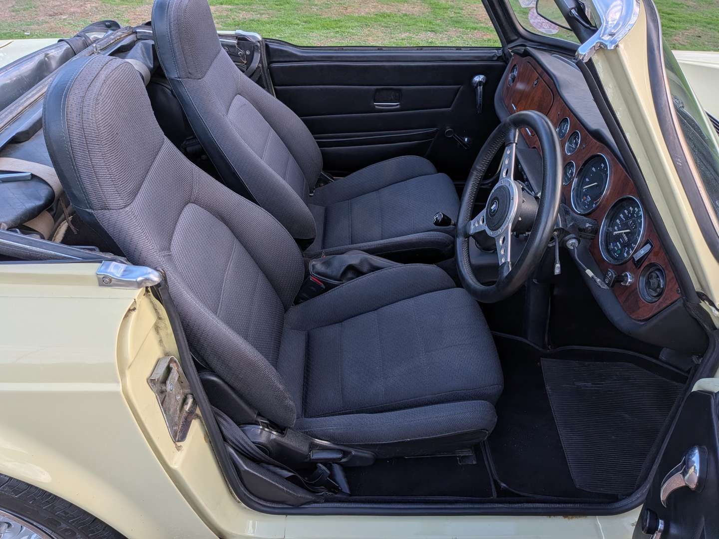 <p>1974 TRIUMPH TR6</p>